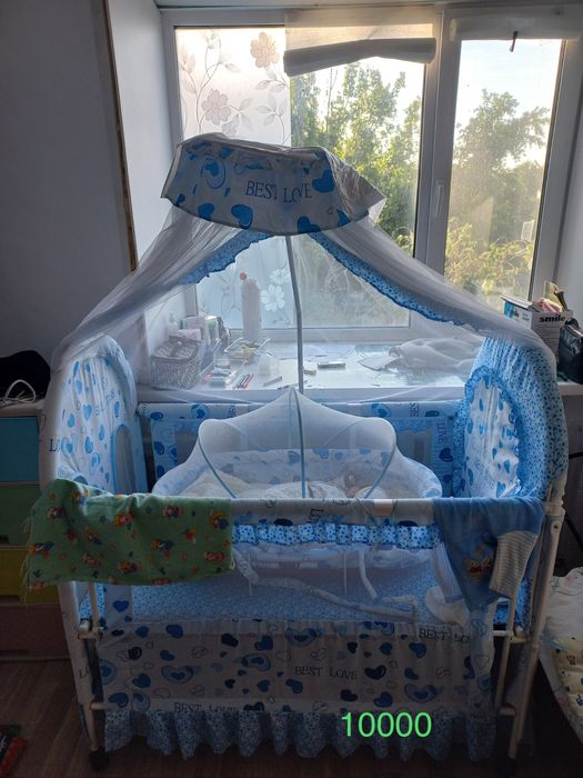 Детская кроватка