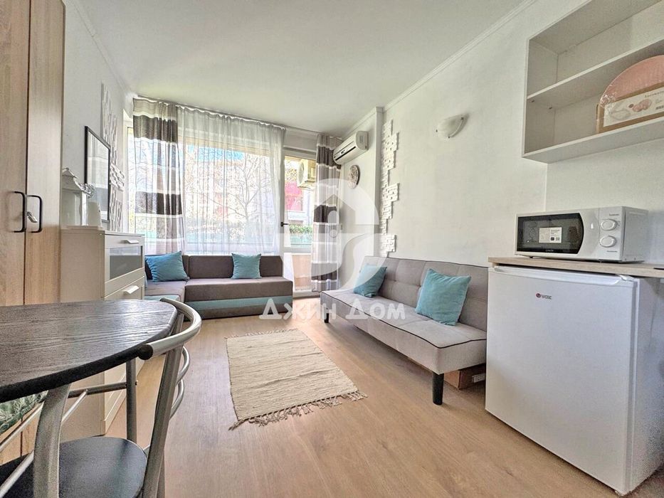 Продава се Едностаен апартамент в к.к. Слънчев бряг - 32 кв.м за 1407 €/кв.м - Снимка #4