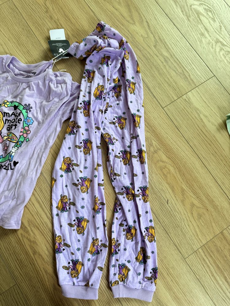pijamale 8-10ani noi zara