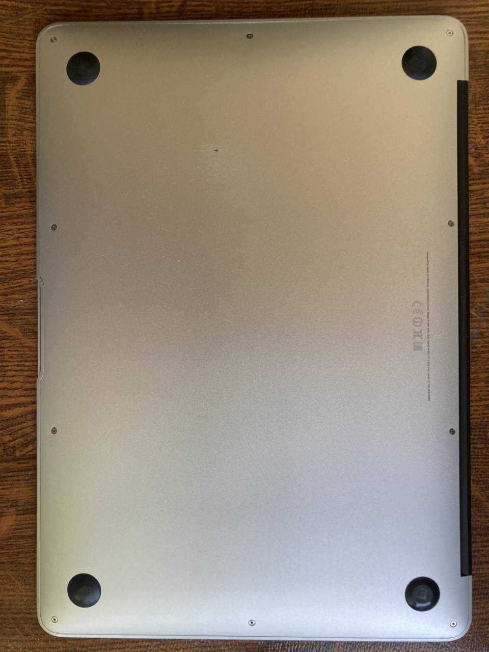 Macbook Air 13 (early 2014). бу в отличном состоянии! +MagSafe 2 (75$)