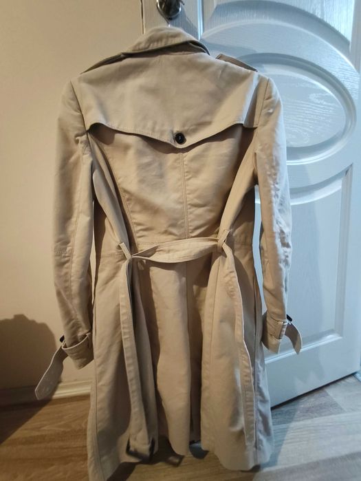 Шлифер Zara в nude цвят