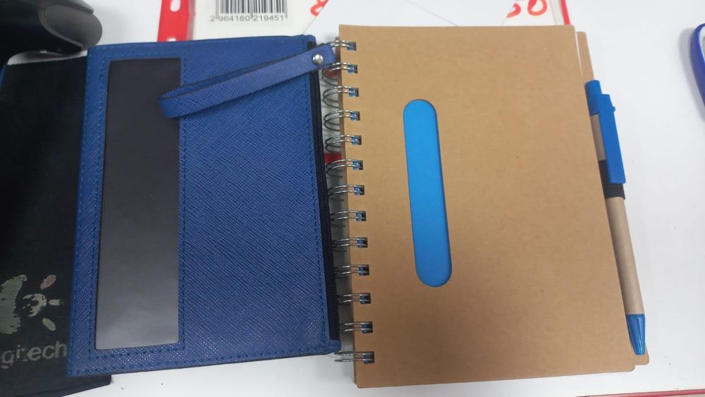 Продаю блокноты. Фляжки