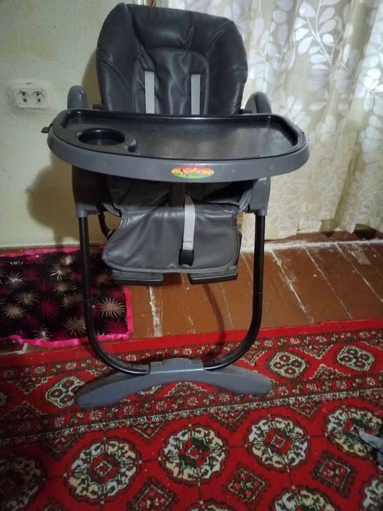Продаётся детское кресло, для питания и игр