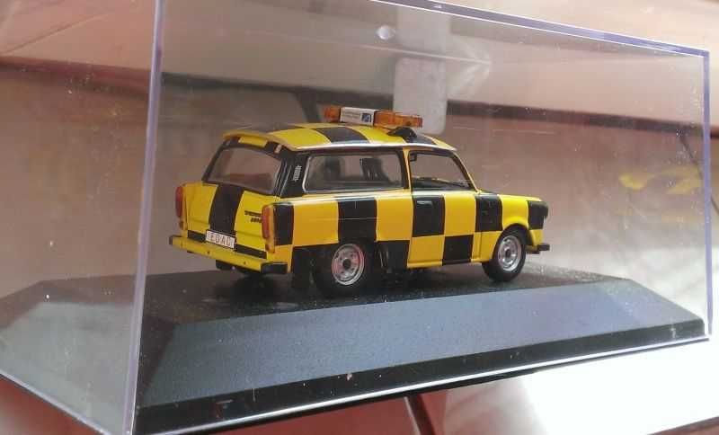 Macheta Trabant 601 Universal Break Kombi - Follow-Me - IST 1/43