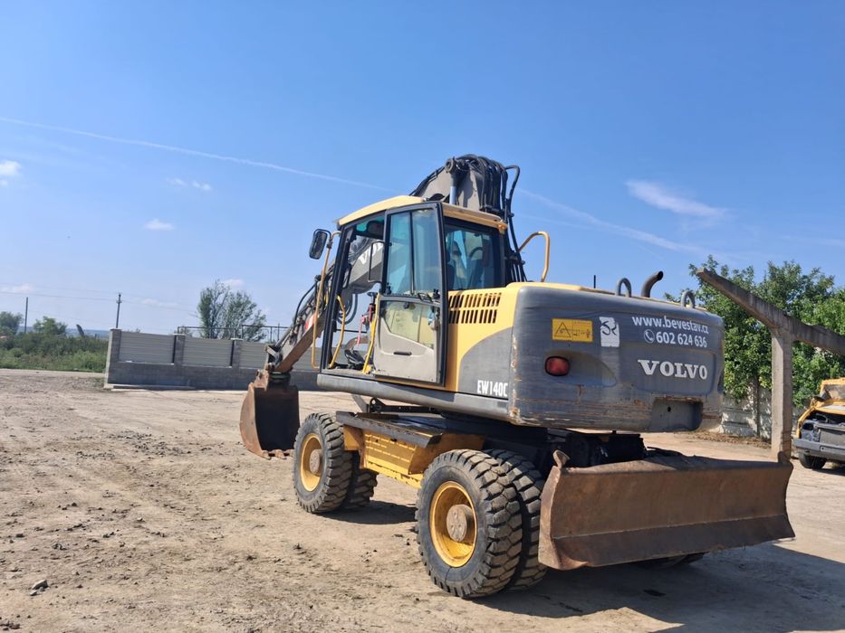 Excavator pe roti VOLVO EW 140C