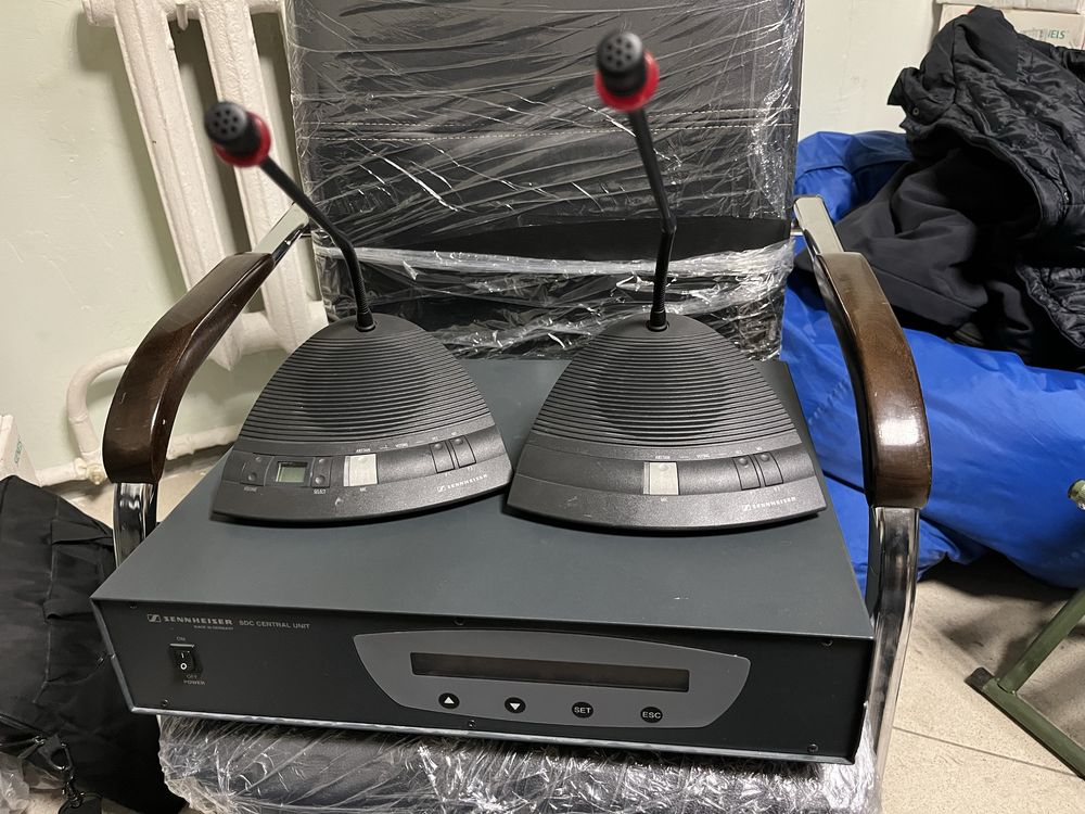 Продам конференц-систему Sennheiser