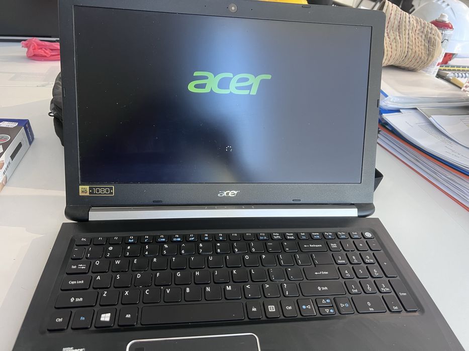 Изключително запазен лаптоп, подходящ за всякакви дейности !