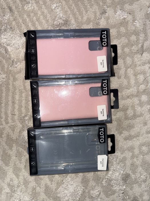 Чехлы на телефон