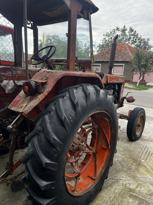 De vânzare Tractor 650