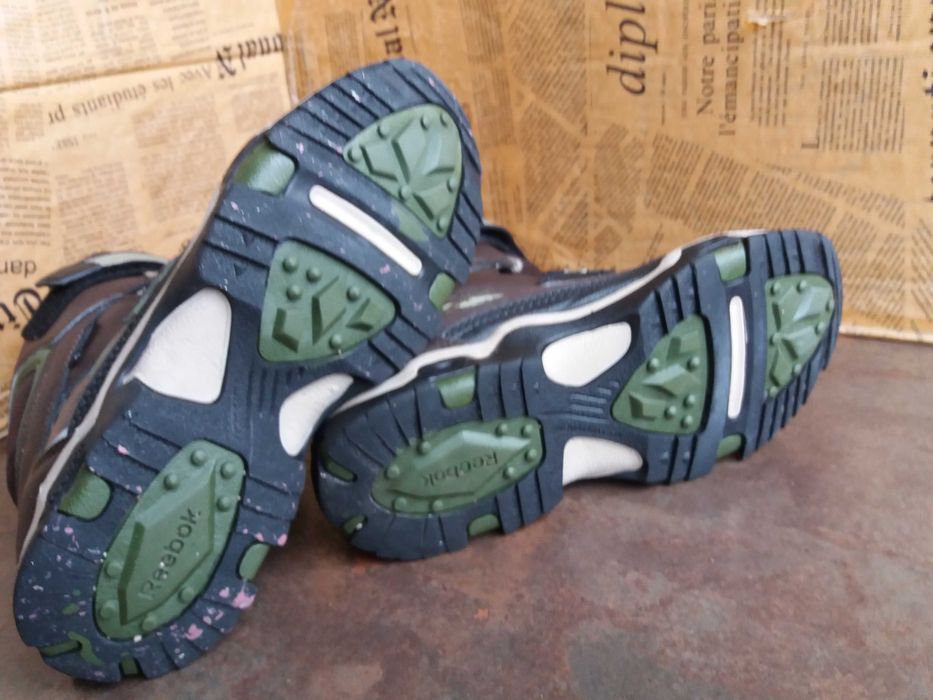 детски ботуши,зимни обувки,боти,апрески, Reebok номер 38 за момче