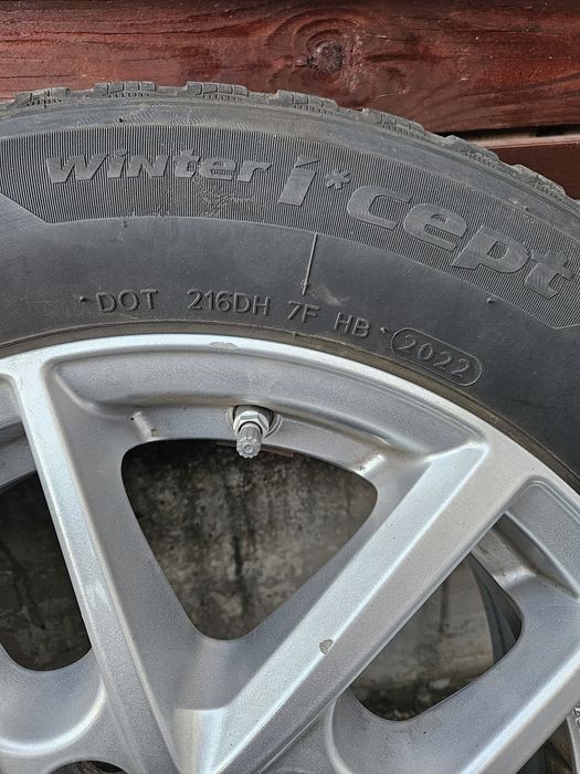 Jante aliaj Rial R15 5x114,3 ET46 cu anvelope iarnă Hankook + senzori
