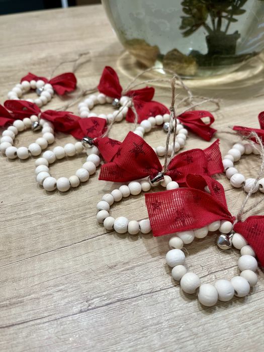 Ръчно правени дървени венчета за елха