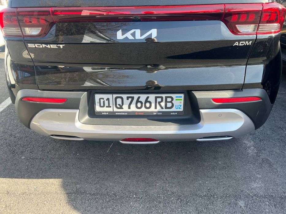 KIA Sonet 2025 black