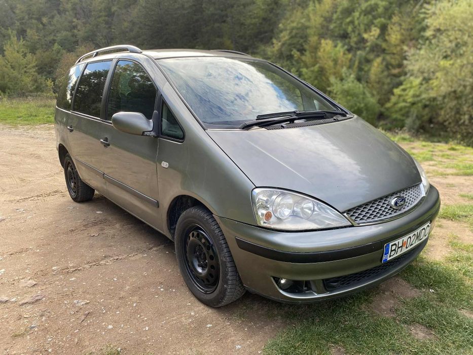 Vând Ford Galaxy