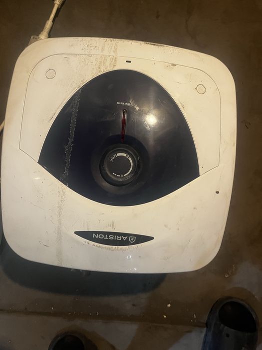 Титан аристон маленький