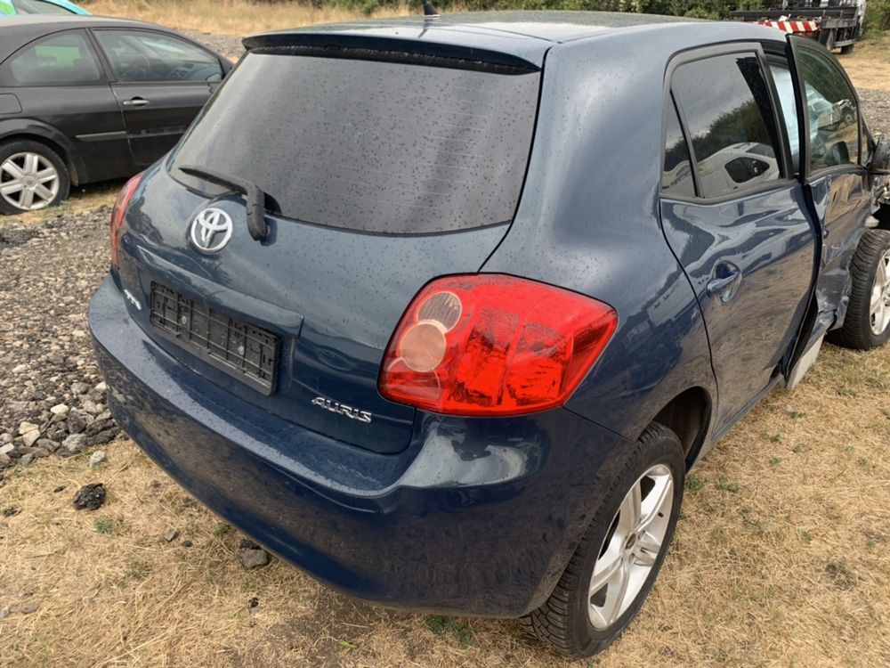 НА ЧАСТИ! Toyota Auris 1.6i АВТОМАТИК 124 кс. E15 1ZR-FE Климатик