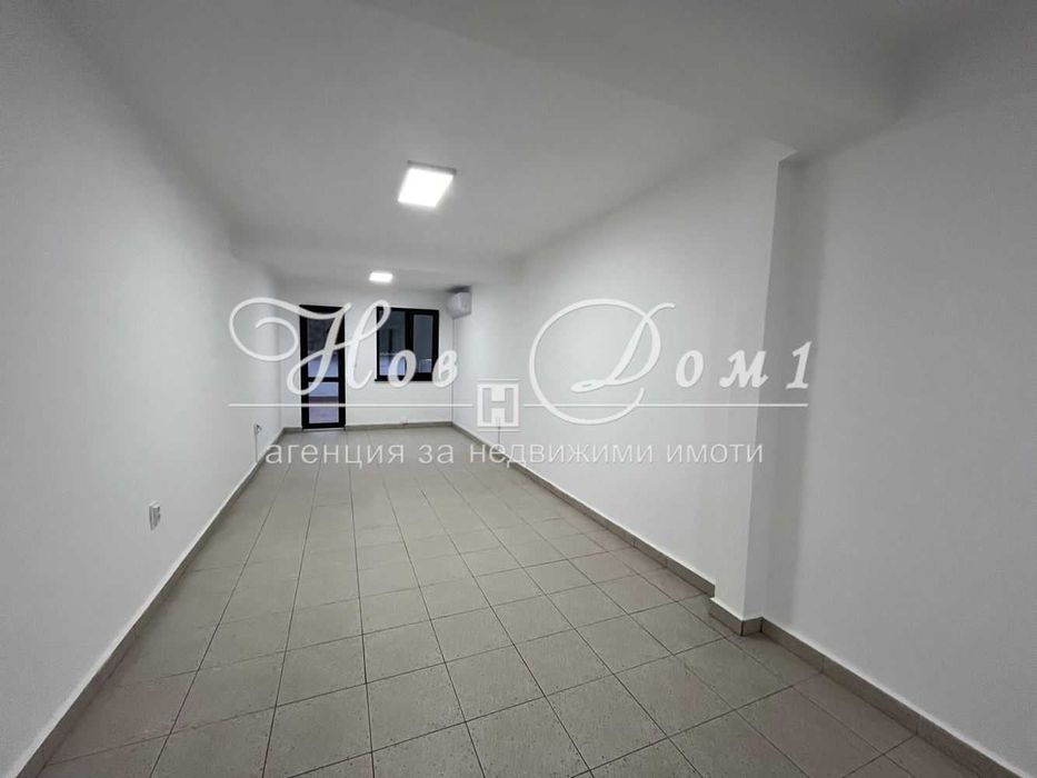 Дава се под наем Офис в Варна, Център - 100 кв.м за 890 € - Снимка #1