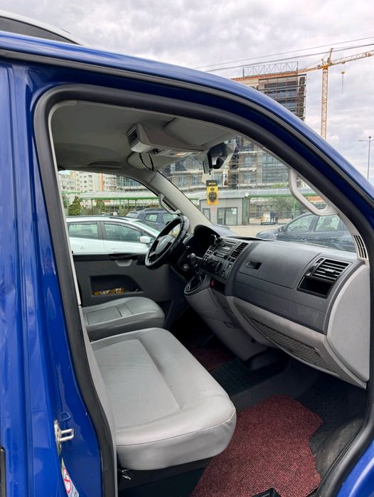 Vw Caravelle 2.5TDI / 9 Locuri / M1