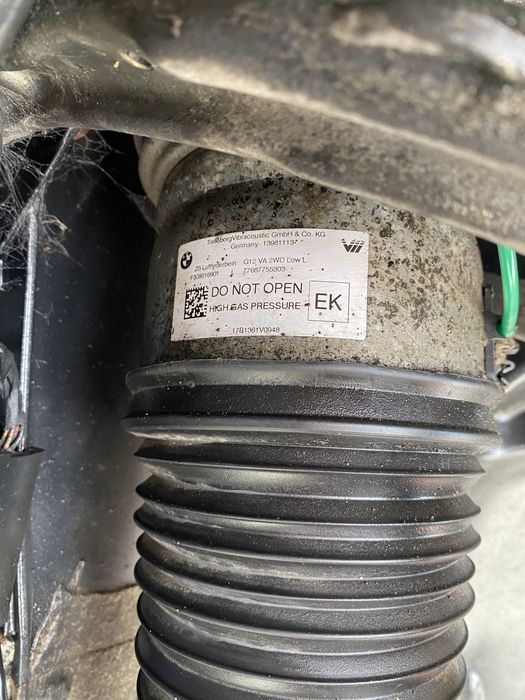 Etrier stânga față BMW seria 7 G11, G12 730 D
