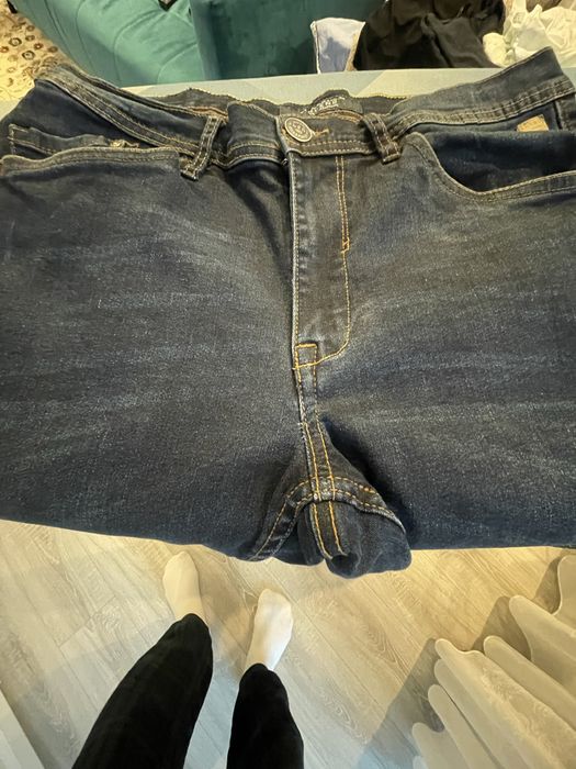 Blugi barbati marimea M