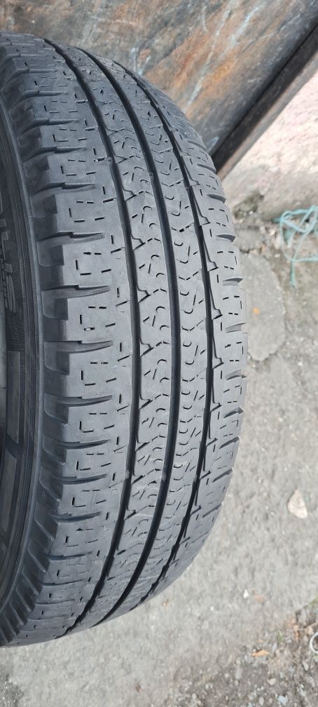 2 Anvelope ca noi Michelin 215 70 R15 CP