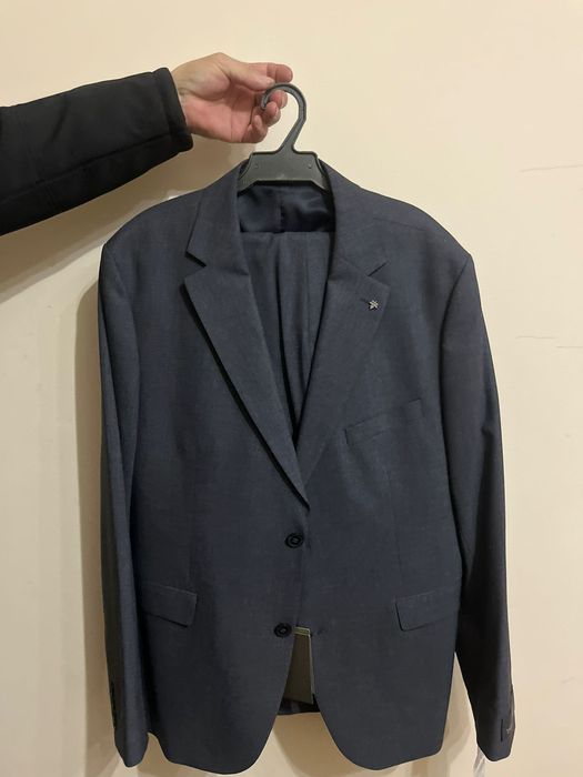 Мужской классический пиджак.