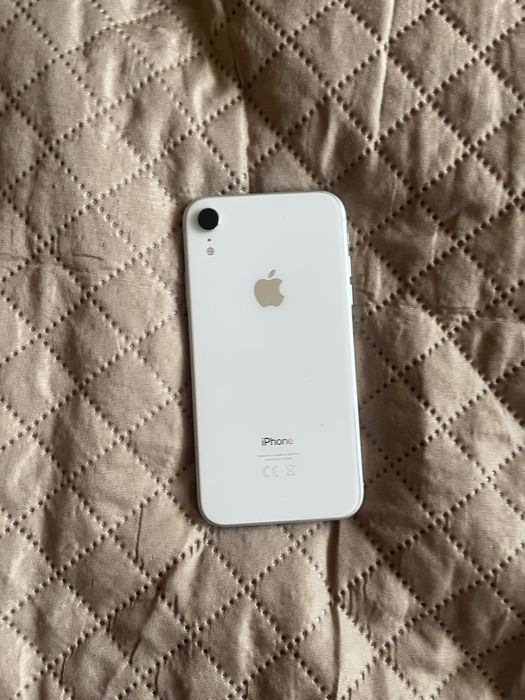 Apple iPhone XR 64GB