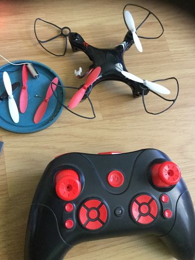 Дрон Red 5 mini Quadcopter V2