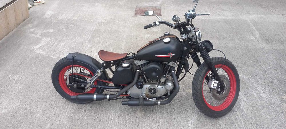 Vând motociclu Harley Davidson Sportster XLH 1000