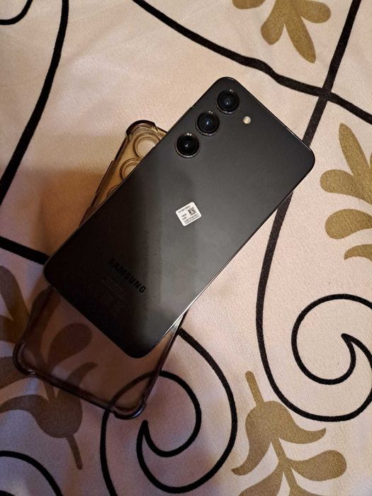 Samsung Galaxy S23 – 128GB, Черен– Буксата за зареждане е за смяна