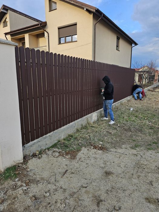 Garduri din sipca metalica, plasa, tabla, BCA, panou tip jaluzele