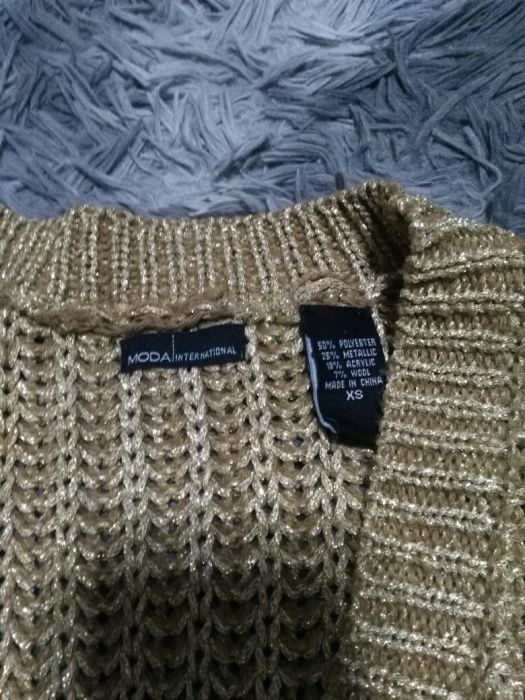 Свитер,кофта теплая