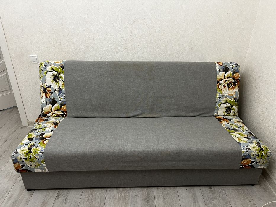 Диван серый раскладывается