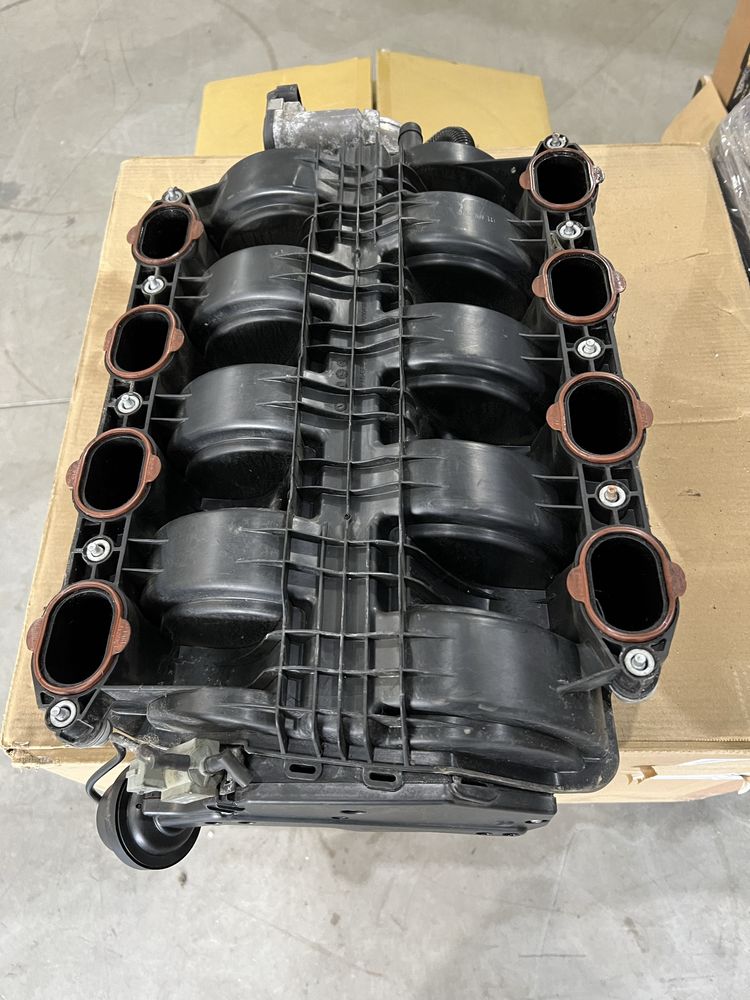 Galerie admisie Porsche 4.8 benzina 94811001641