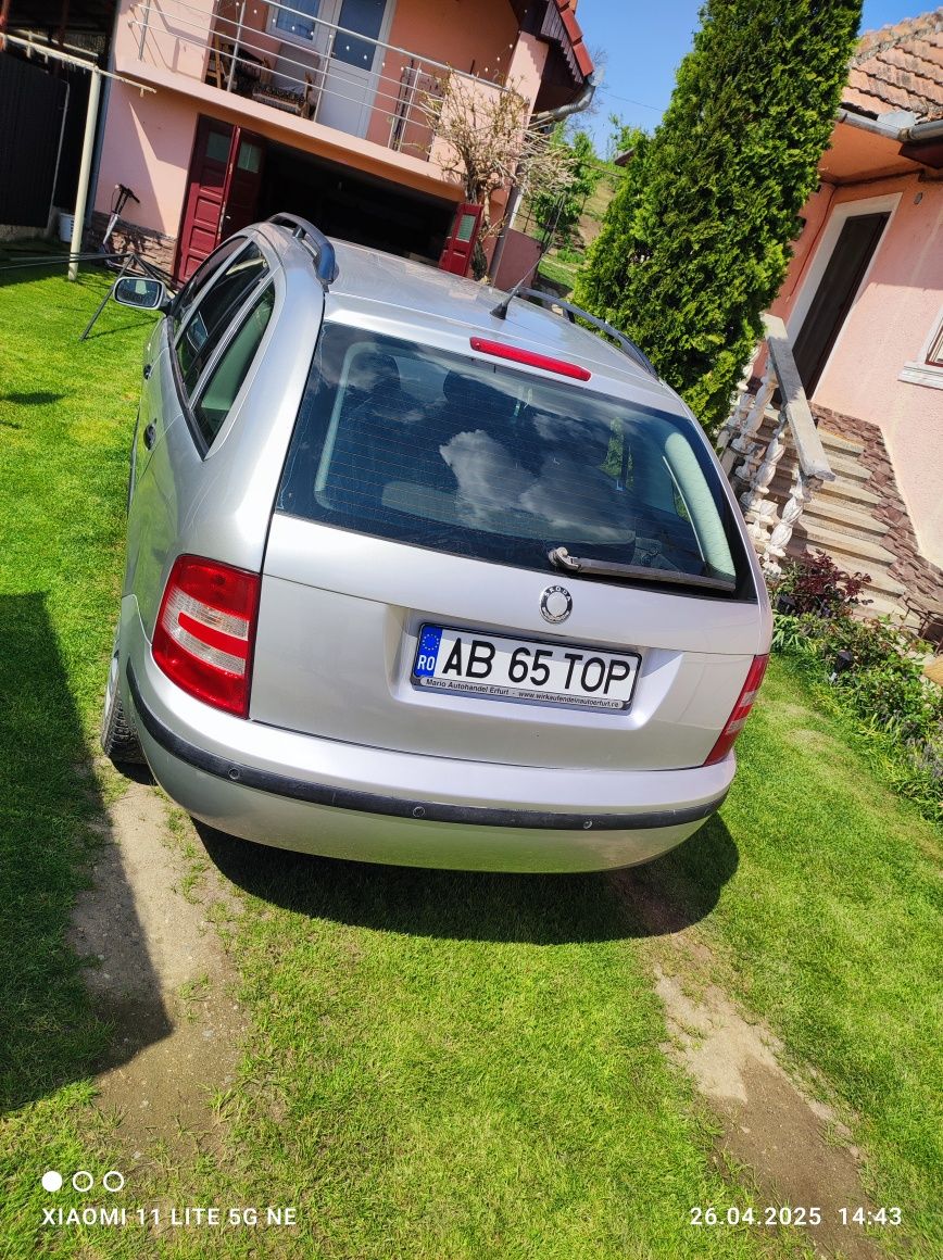 Vând Skoda Fabia