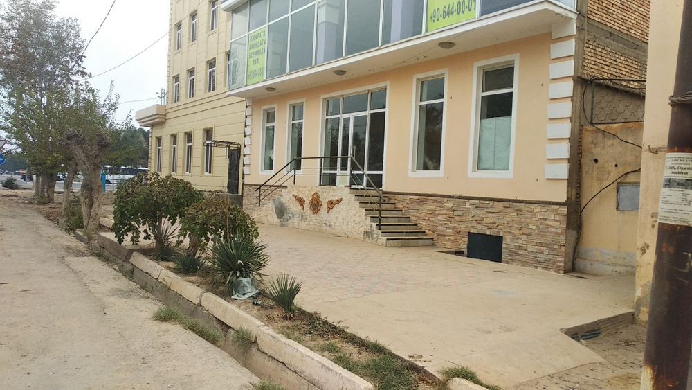 Бино сотилади. Здание продаётся.