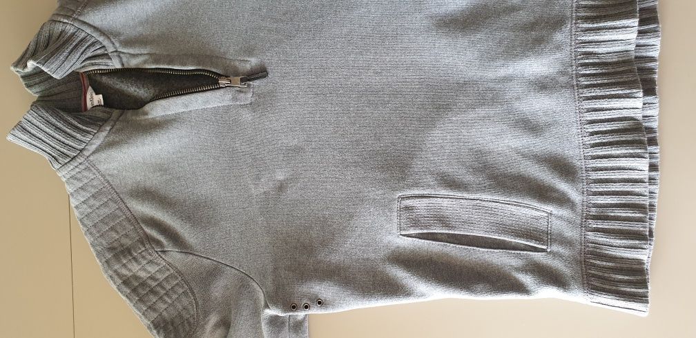 Pulover Calvin Klein,original, marime M