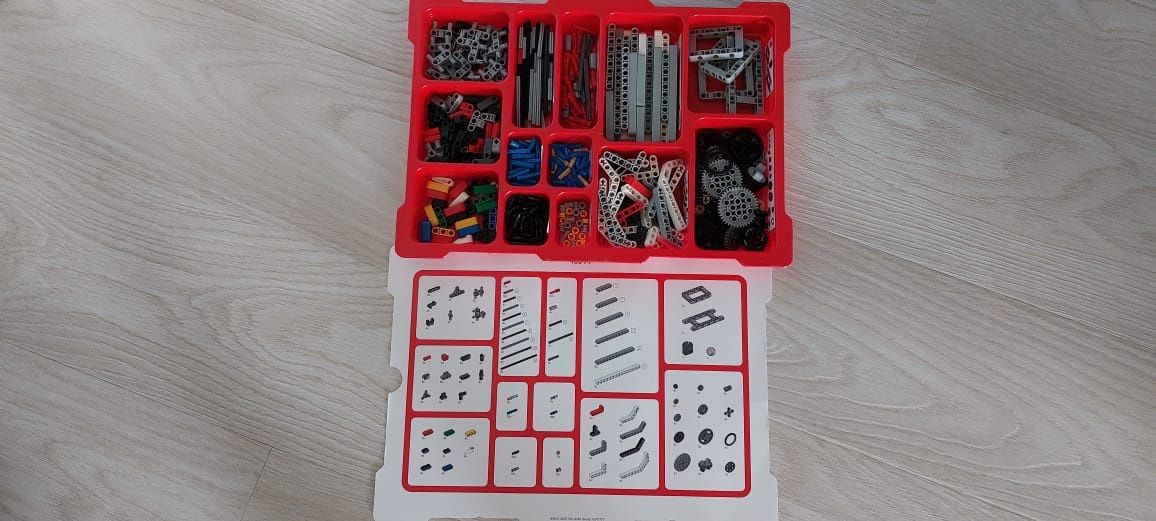 Конструктор LEGO EV3 45544, деталей 541 шт