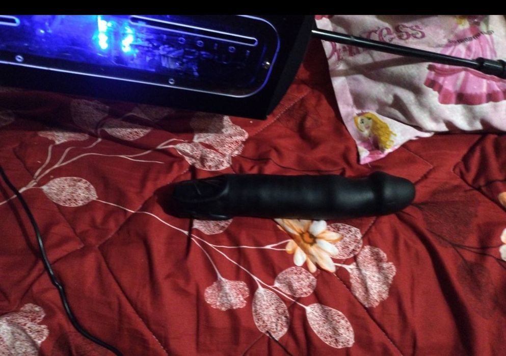 Aparat de masaj interior  cu accesorii