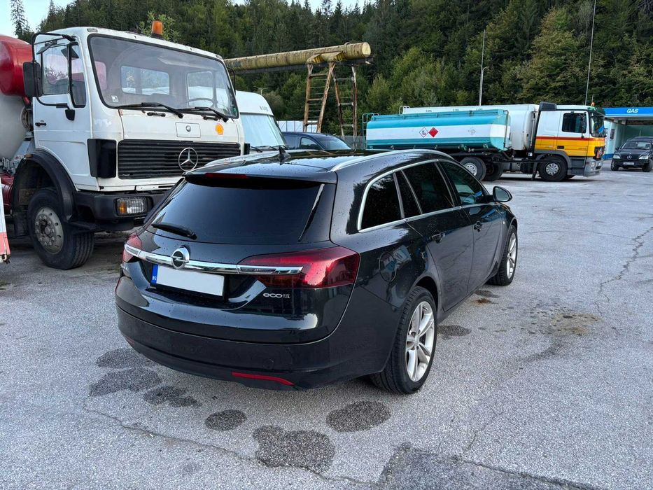Opel Insignia Sports Tourer – 2.0 CDTI, 140 к.с., 2015 г.