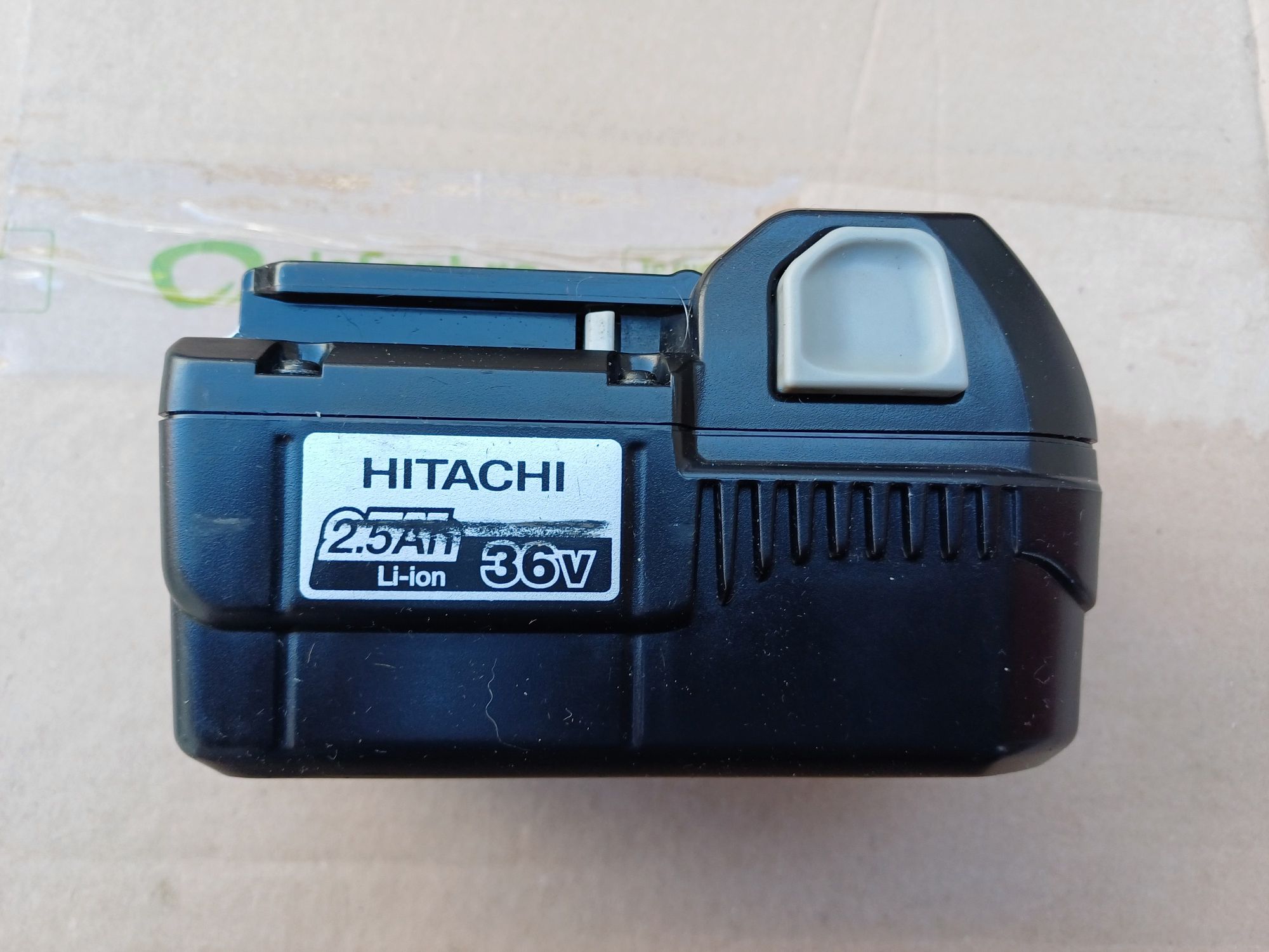 Baterie HITACHI BSL 3625 cu celule noi, originale.