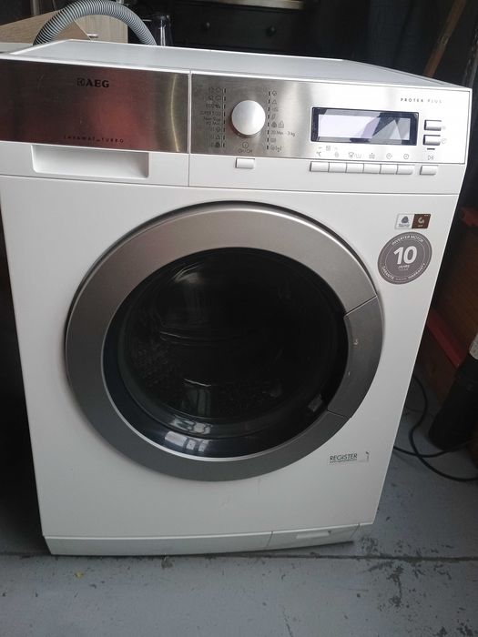 Комбинирана пералня със сушилня AEG lavamat turbo