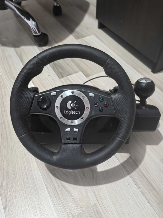 Volan+Pedale Logitech