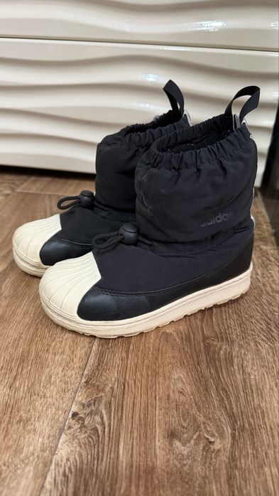 Продам детские дутики