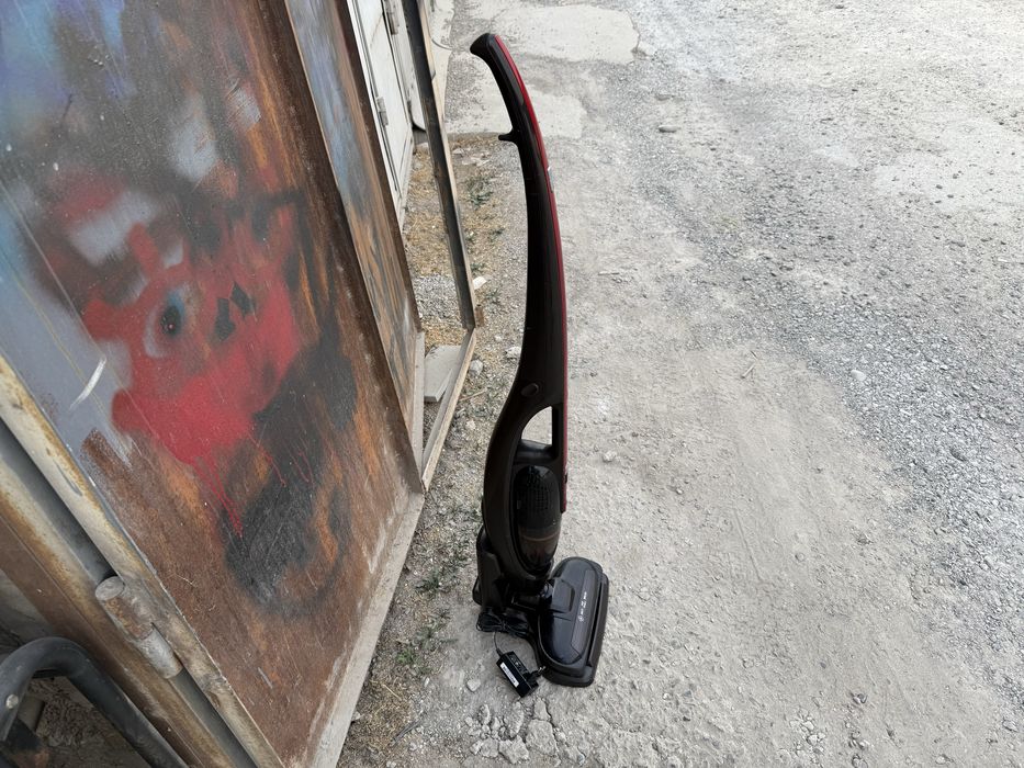 * LG ручной вертикальный пылесос на аккумуляторе оригинал не дорого!