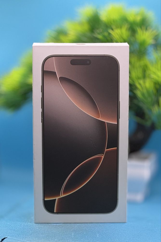 НОВ!!! Apple iPhone 16 Pro Max, 256GB, 5G, Desert Titanium