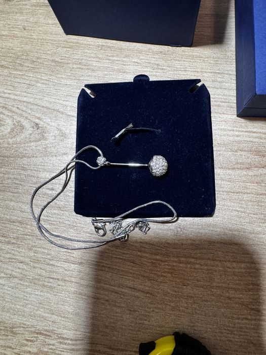 Колие Swarovski с камъни