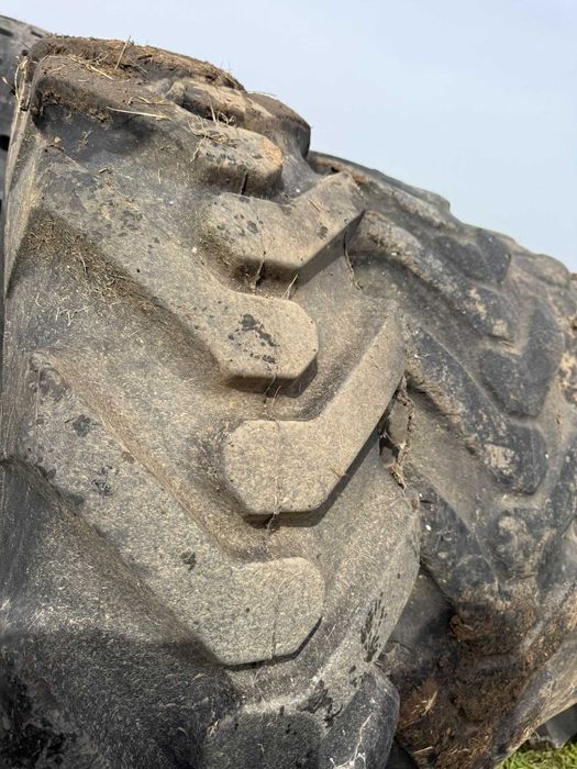 Anvelopa sh 1400 r24