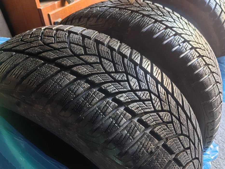 Зимни гуми GoodYear UltraGrip Performance gen-1 215/55R16 97H