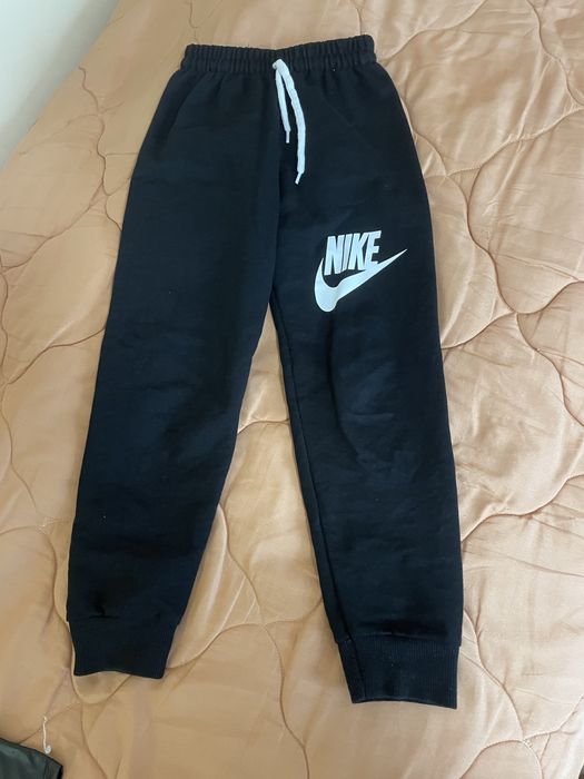 Долнище” Nike” за всеки ден и спорт